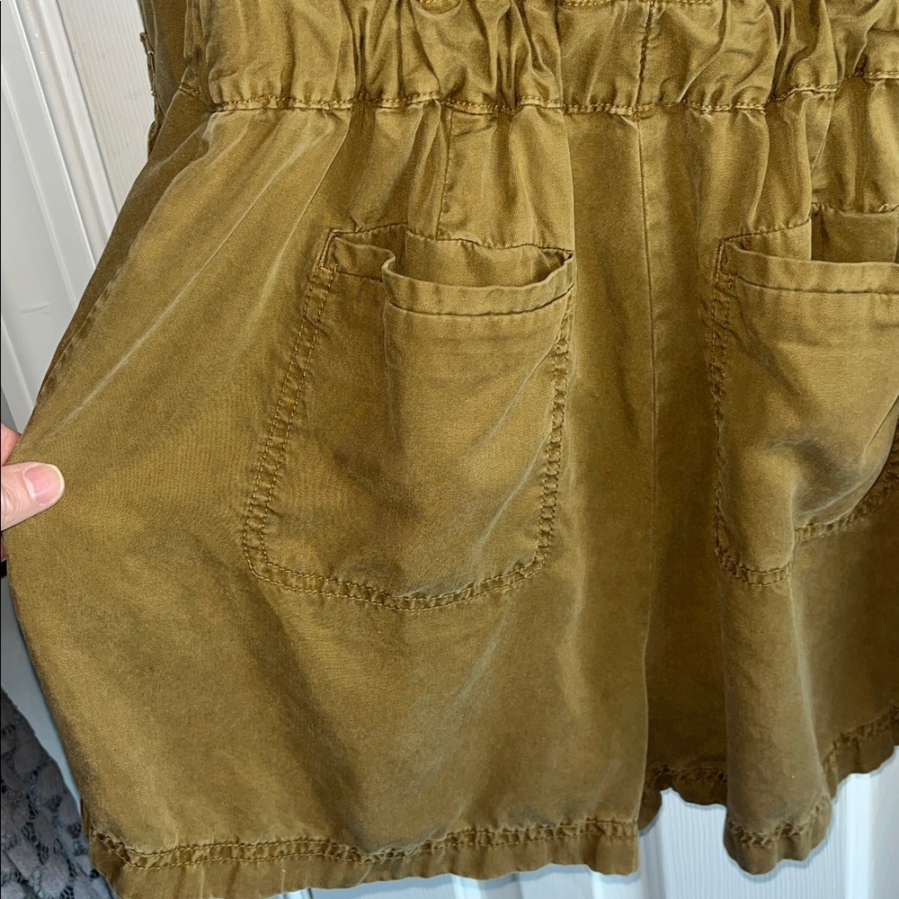 Banana Republic Khaki Safari Button-Up Romper Size 8 - Picture 4 of 9